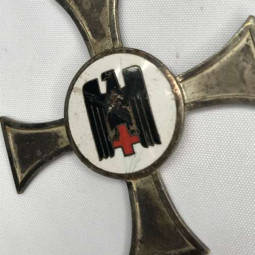 German Sisters Cross WW2