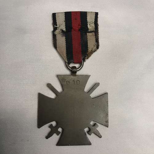 Hindenburg Cross Medal maker mark G10