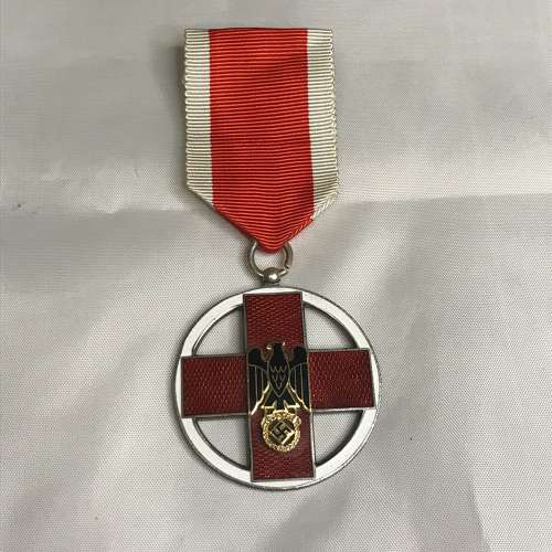 German Red Cross Deutsche Rote Kreuz Medal WWII