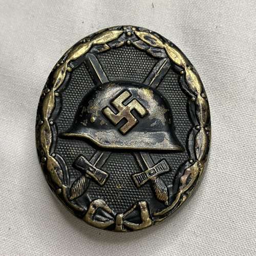 Black Wound Badge Grossmann & Co