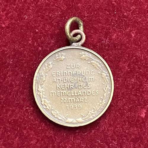 Memelland Miniature Medal