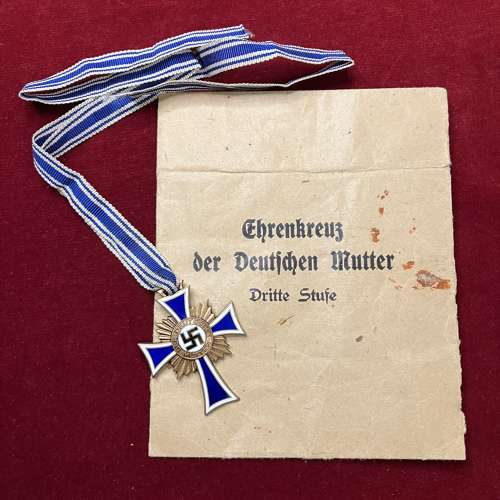 Mothers Cross in Bronze with packet of issue S&L
