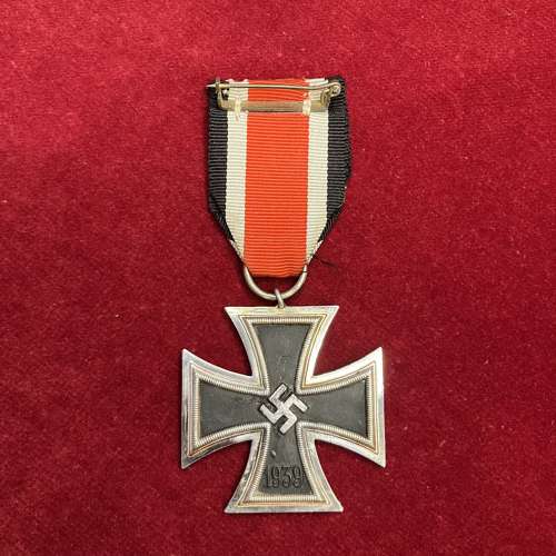 Reconditioned Iron Cross 2nd Class by Deumer