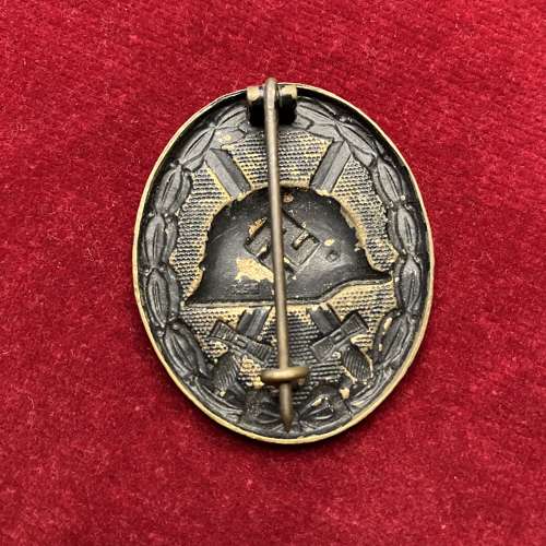 Black Wound Badge Maker Marked L/58