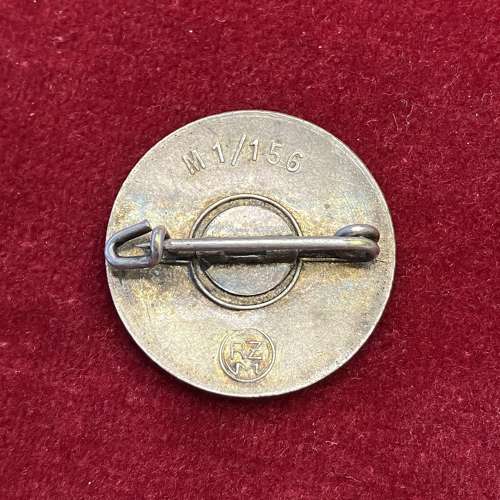 Nazi Party Badge M1/156