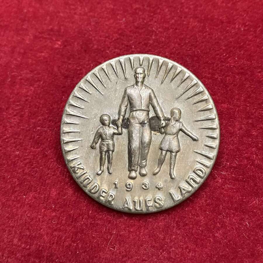 Kinder aufs Land 1934 Badge