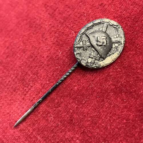 Black Wound Badge Stick Pin