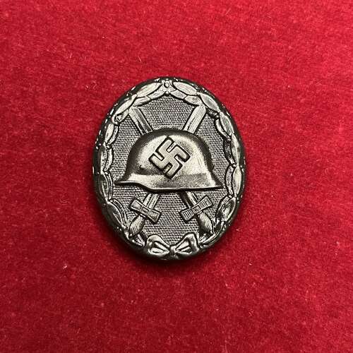 Black Wound Badge