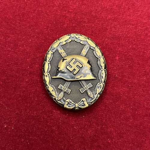 Black Wound Badge