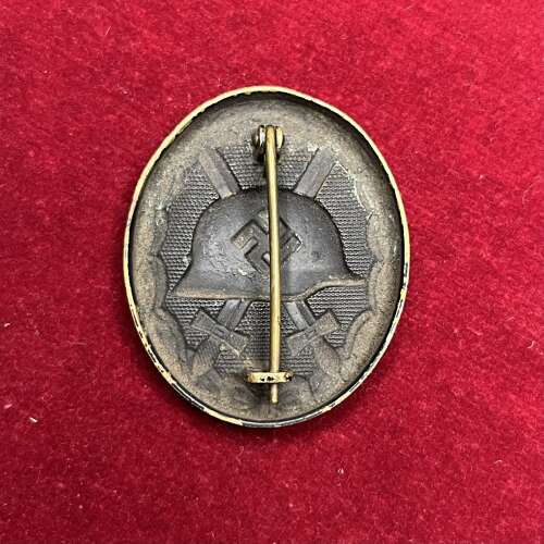 Black Wound Badge