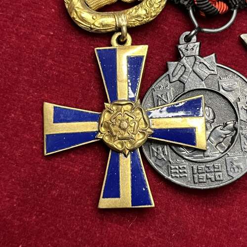 Finnish Medal Bar with Iron Cross 2nd Class