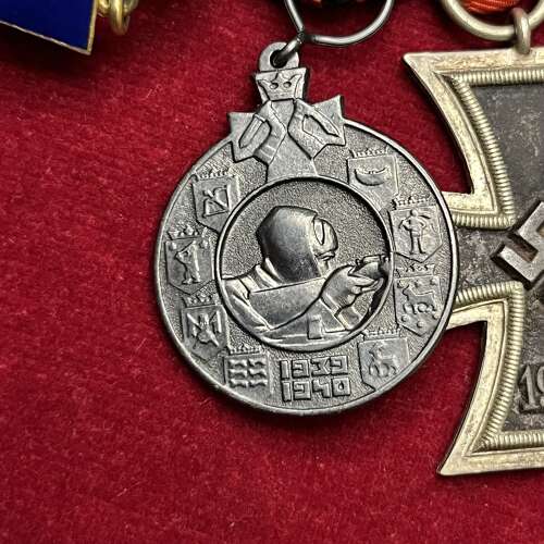 Finnish Medal Bar with Iron Cross 2nd Class