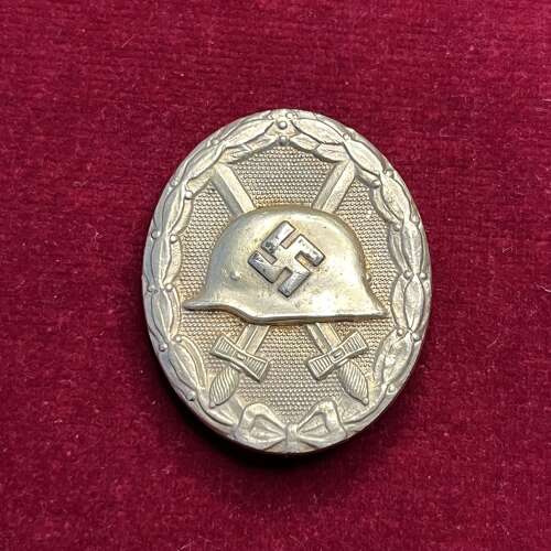Gold Wound Badge
