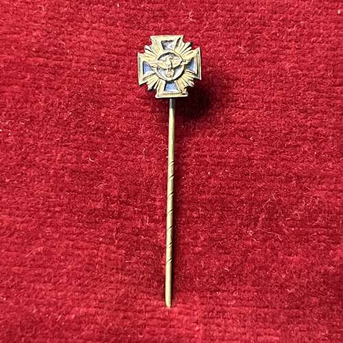 Party 25 Year Membership Pin
